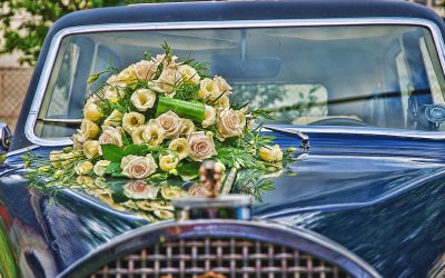Menyasszonyi autó díszítése